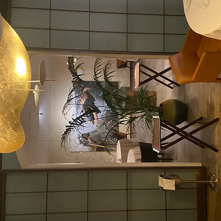 乐芙尼酒店 酒店