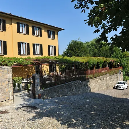 Le Funi Ξενοδοχείο